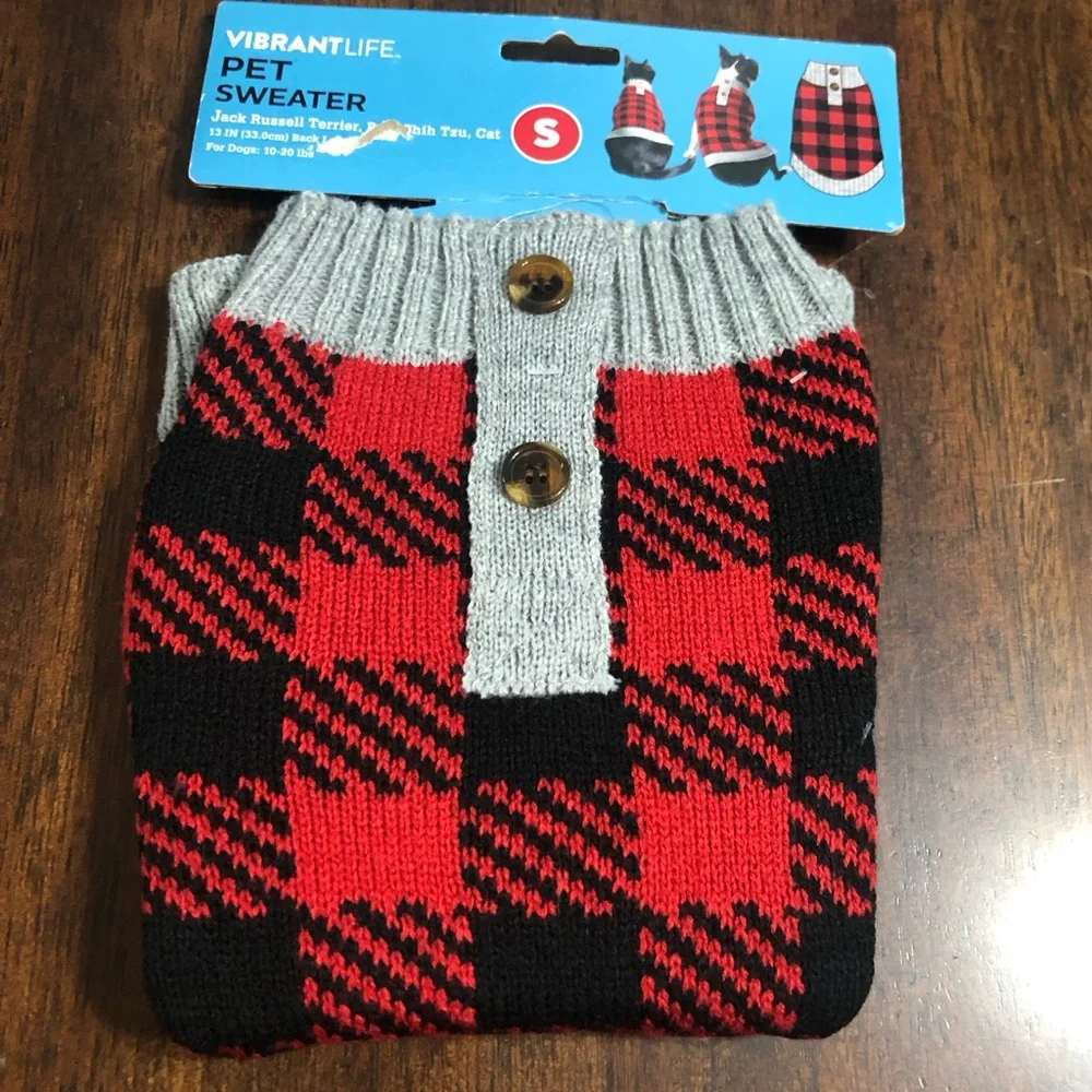 Dog/cat/pet sweater buffalo red black plaid Small 13in back length.